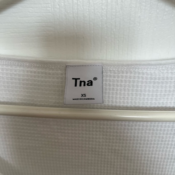 TNA waffle scoop neck long sleeve - Picture 3 of 3